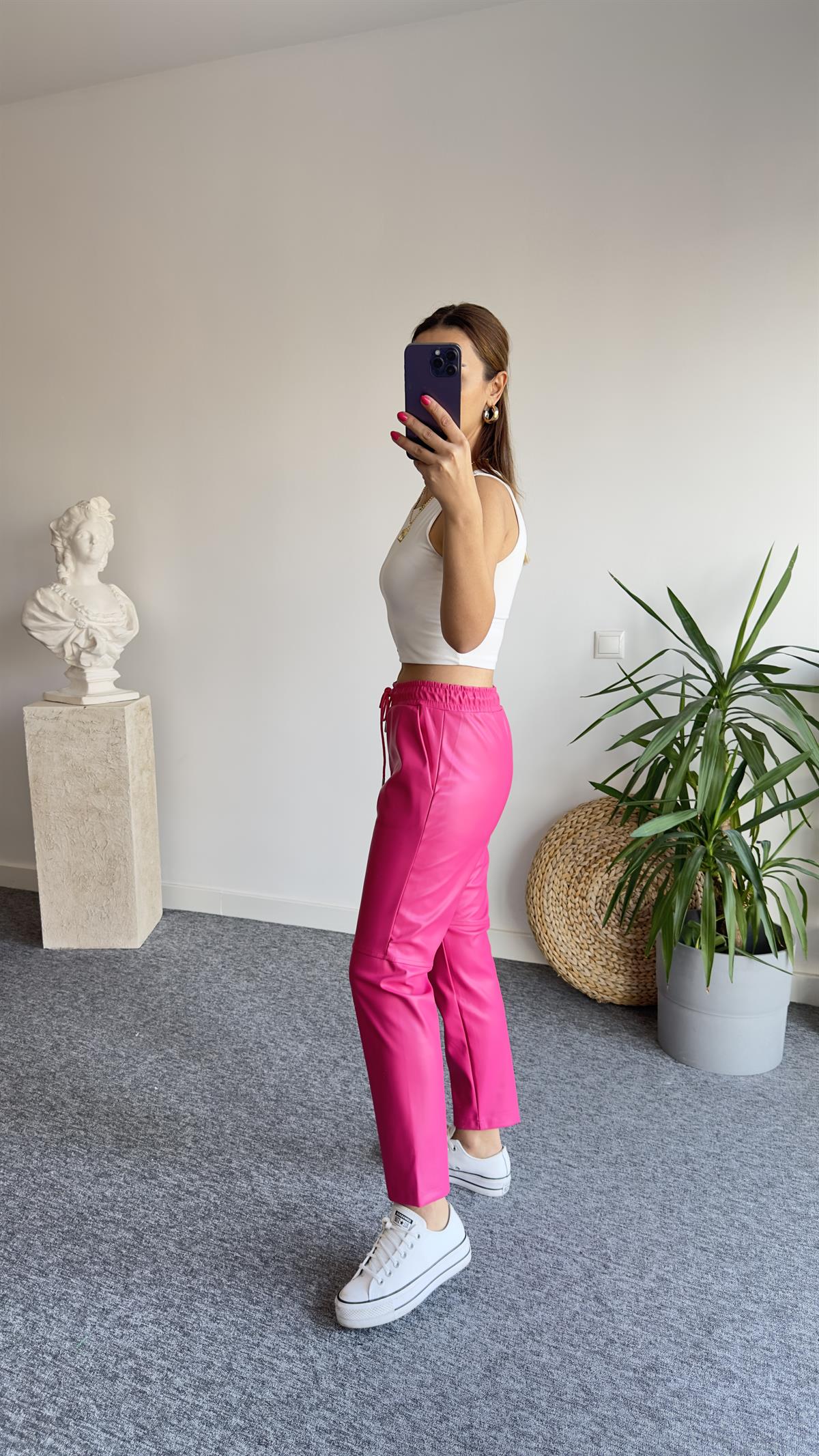 Marka Model İthal Pembe Deri Pantolon