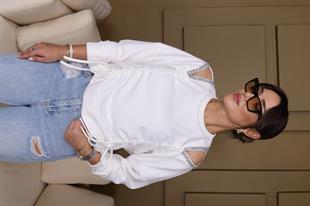 Beyaz Loden Pencere Detay Taş İşlemeli Modal Sweat