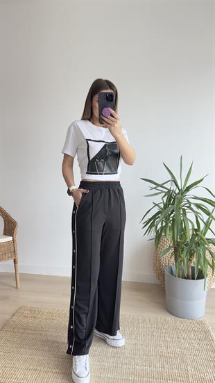 Zincir Ve Deri Detay Tshirt