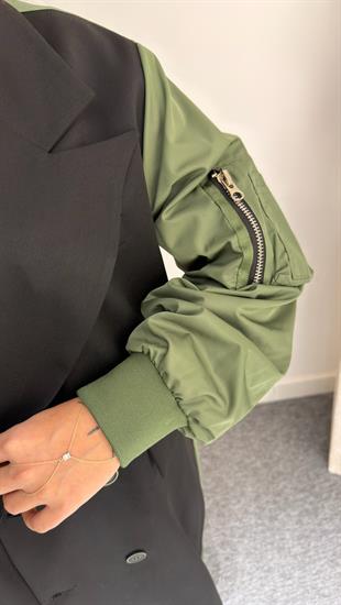 Sırt Yeşil Paraşüt Detaylı Trençkot