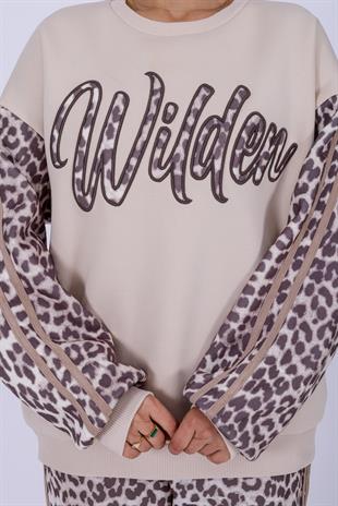 Kollar Leopar Garnili Yazılı Salaş Sweatshirt