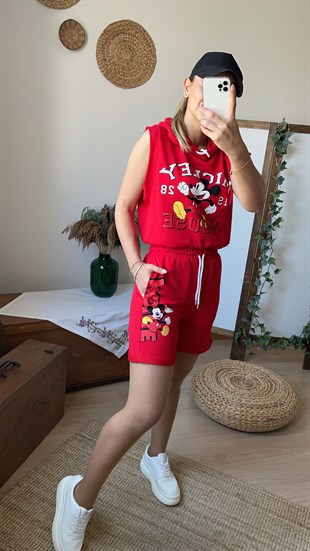 Mickey Baskılı Kırmızı Şortlu Takım	