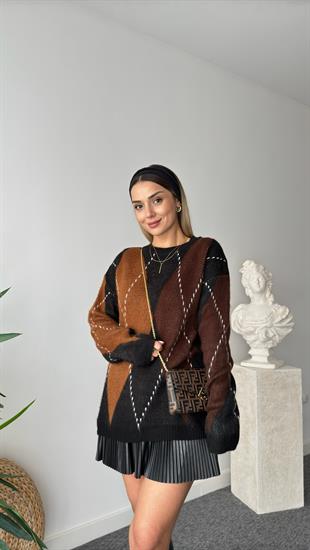 Kahve Siyah Baklava Desenli Kazak