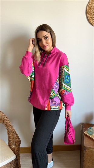 Renkli Baskı Detaylı Fuşya Tasarım Sweatshirt	