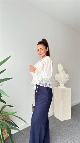 Marka Model Dantel Detaylı Bluz