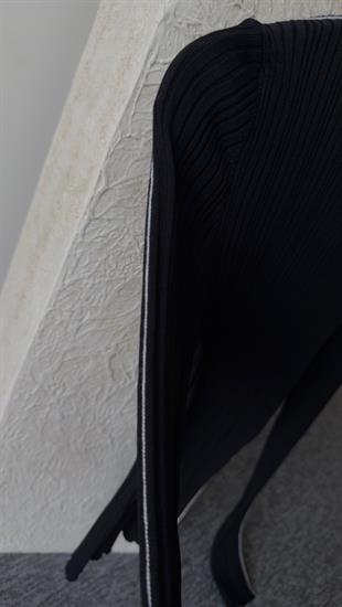 Zra Model Kol Yırtmaçlı Siyah Bluz