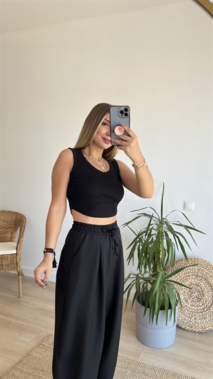 Yanları Oval Siyah Fitilli Atlet