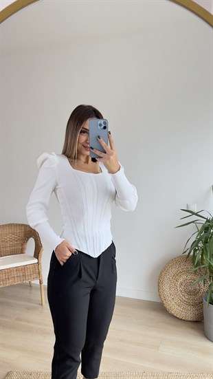 Şeritli BeyazTriko