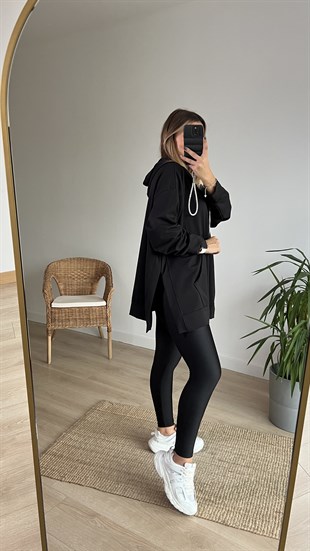 Yanları Yırtmaçlı Oversize Siyah Sweat