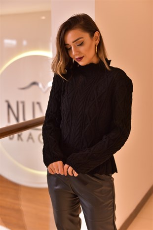 Zara Model Saç Örgü Siyah Kazak