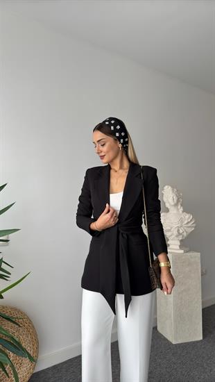 Flavi Kuşaklı Siyah Blazer Ceket