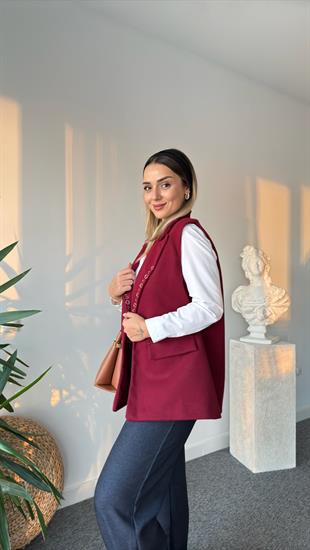 Yaka Aksesuar Detaylı Bordo Kaşe Yelek