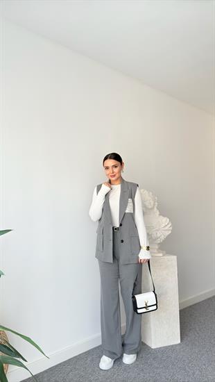 Gri Etiket Detaylı Yelek Pantolon Takım