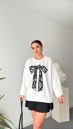 Beyaz Anre Fiyonk Detaylı Sweatshirt