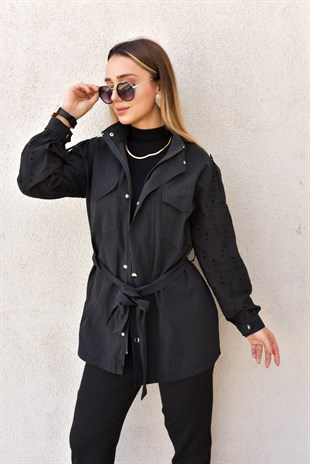 Kolları Fistolu Siyah Trenchcoat