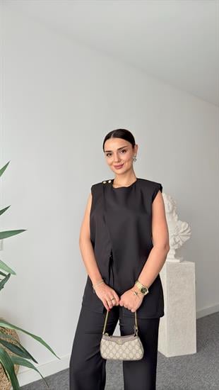 Siyah Omuzu Düğme Detaylı Yelek Pantolon Takım