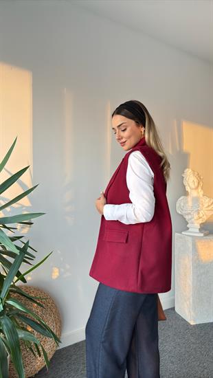 Yaka Aksesuar Detaylı Bordo Kaşe Yelek
