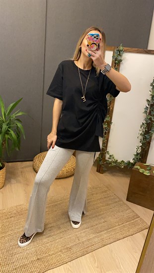 Yanı Büzgülü Siyah Tshirt