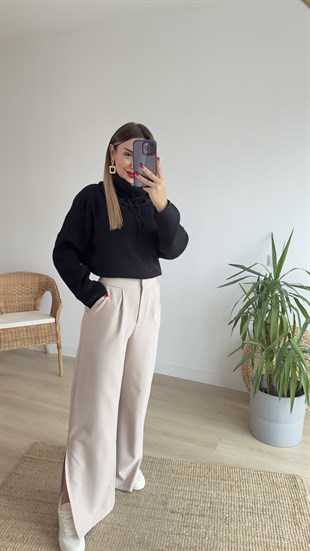 Boğazlı Basic Siyah Triko