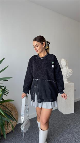 Altı Kotlu Düğme Detaylı Sweatshirt