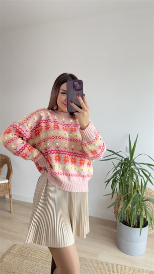 Pembe Etnik Desenli Bisiklet Yaka Kazak