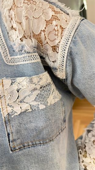 Jones Dantel Detaylı Jean Ceket