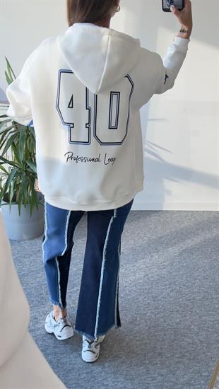 Mavi Yazı Detaylı Şardonlu Beyaz Sweatshirt