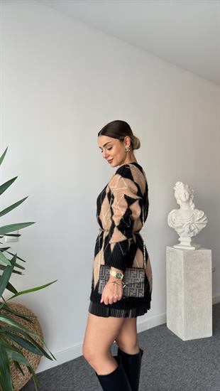 Adolf Camel Baklava Desenli Kazak