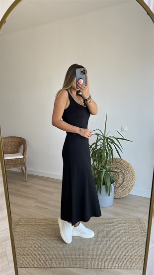 Dikiş Detaylı Kolsuz Siyah Basic Elbise
