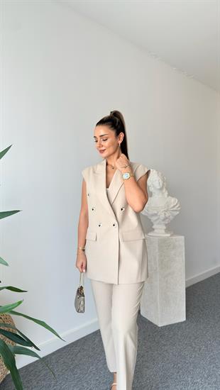 Ena Bej Yelekli Takım 