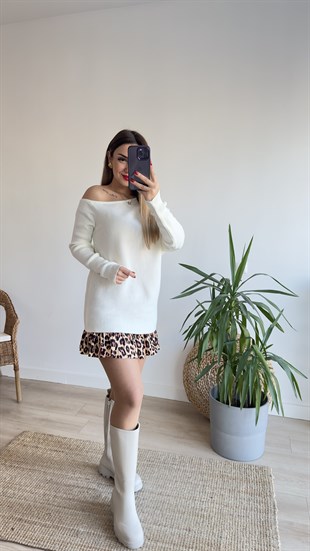 Yakası Çıkabilen Ekru Triko