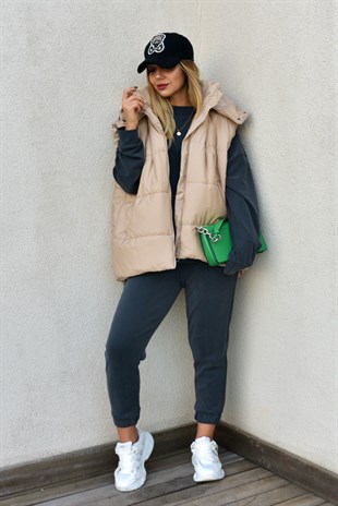 Bej Oversize Kapüşonlu Yelek 