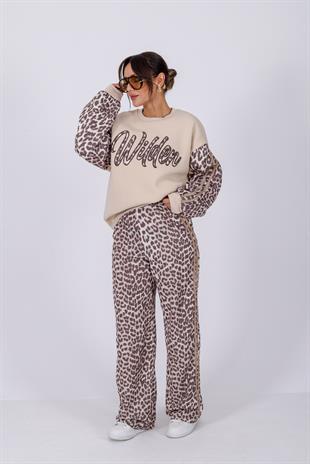 Kollar Leopar Garnili Yazılı Salaş Sweatshirt