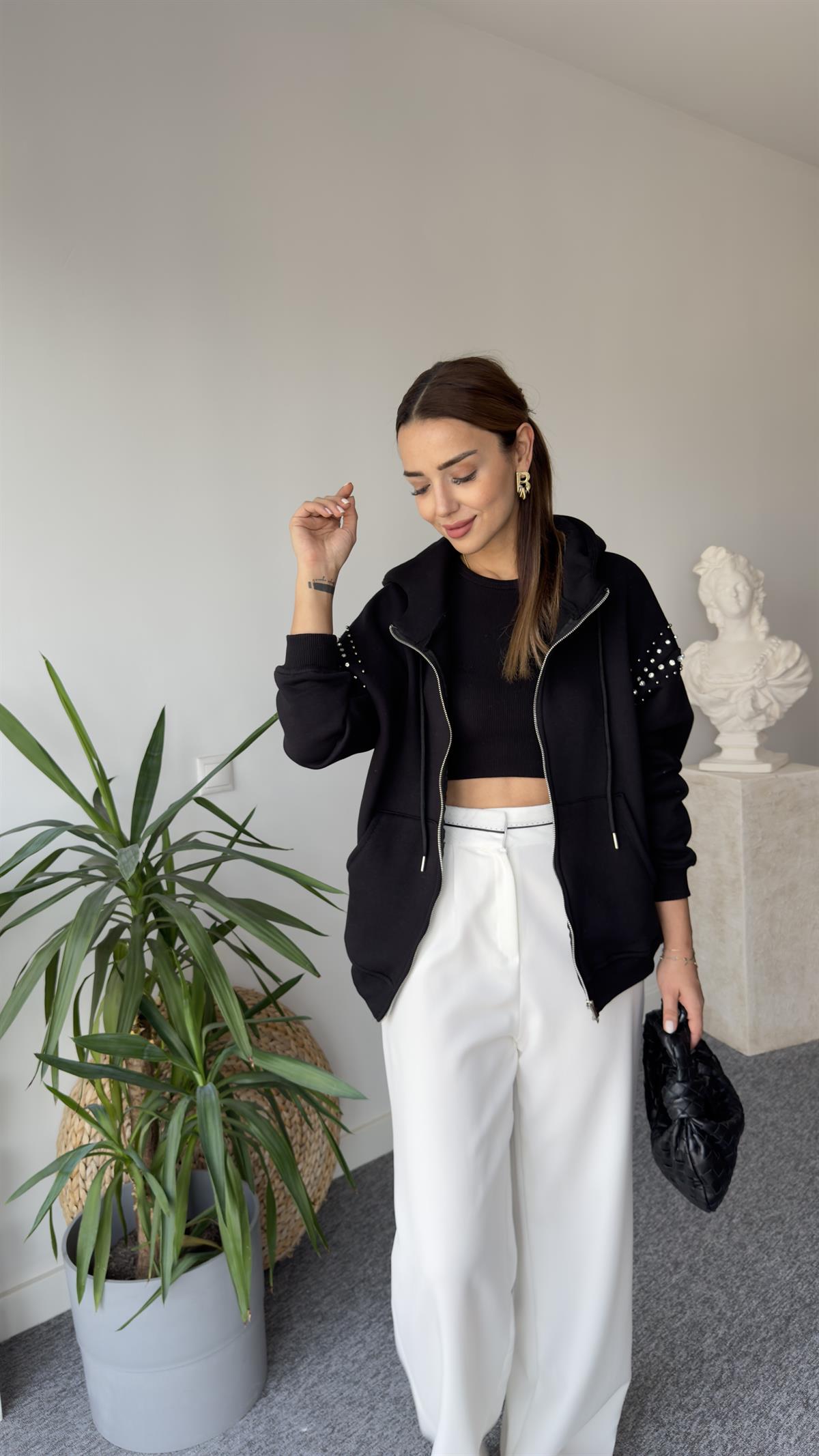 Orj Model Kolları Taşlı Siyah Sweat