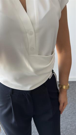 Beyaz Fredi Yan Fermuarlı Bluz