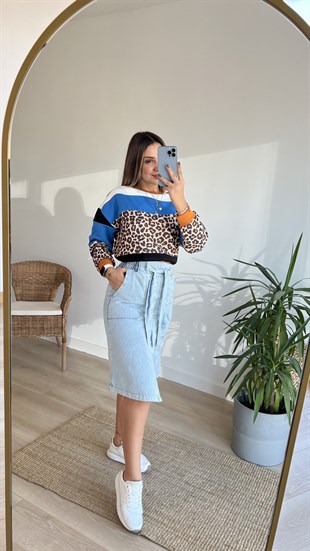 Mavi Şerit Detaylı Leopar Sweat