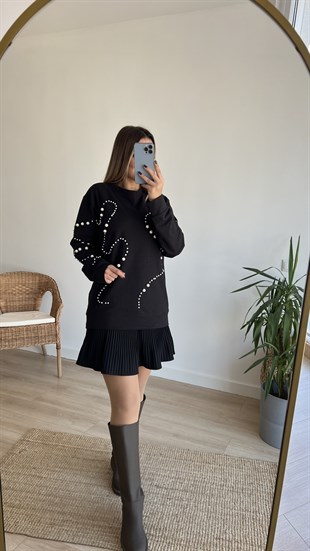 İnci Detaylı Siyah Sweatshirt