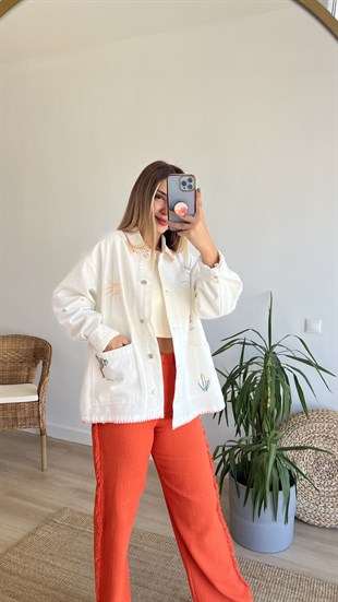 Nakış Detaylı Tasarım Ceket