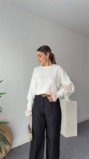 Kollar Güpür Detaylı Beyaz Modal Sweat
