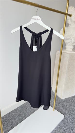 Çıkarılabilir Kolyeli Siyah Bluz