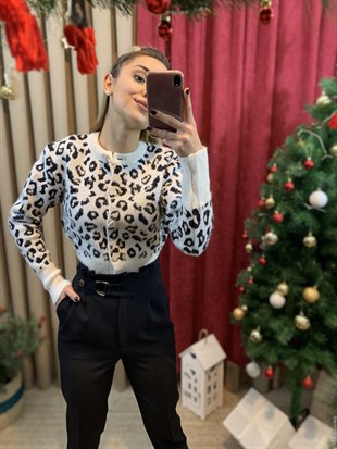İnci Düğmeli Leopar Desenli Hırka