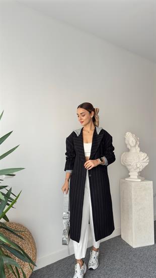 Çizgili Kapüşon Detay Sırt Yazılı Kaşe Kaban