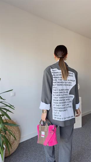 Gri Sırtı Yazılı Tasarım Blazer Ceket