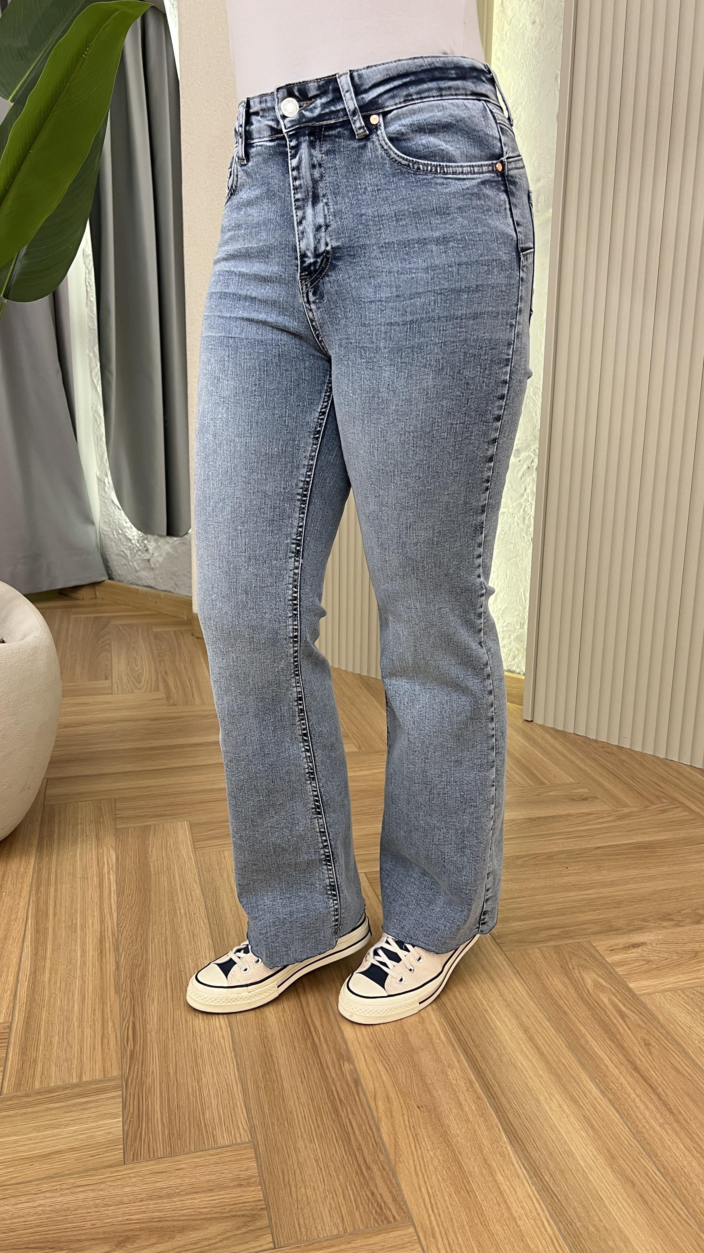 Mavi Kar Yıkama Push Up Etkili Jean