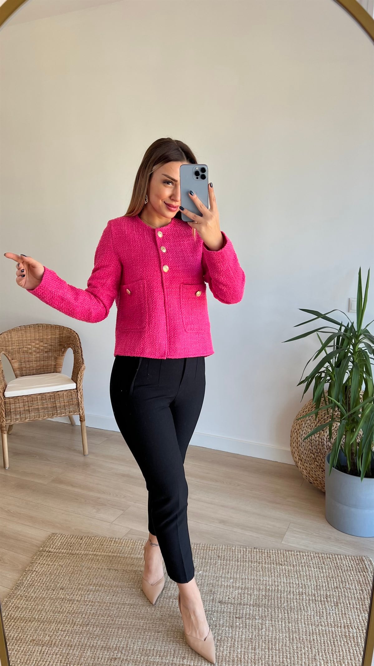 Marka Model Gold Düğmeli Pembe Ceket