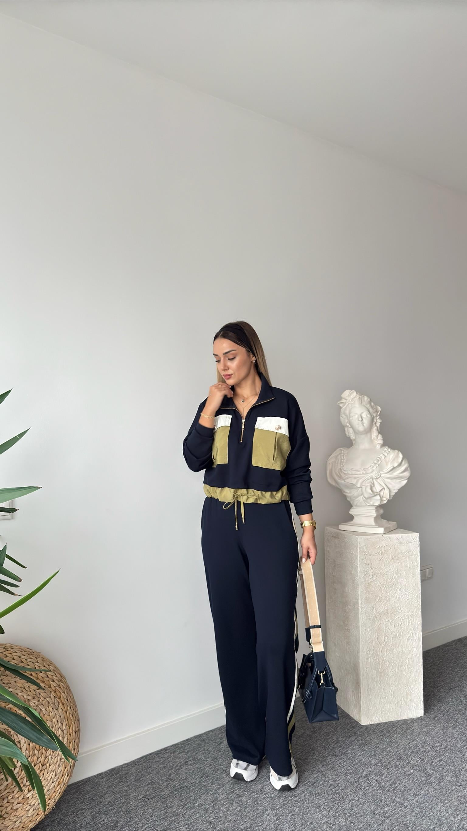 Vista Paraşüt Detaylı Laci Tasarım Modal Takım