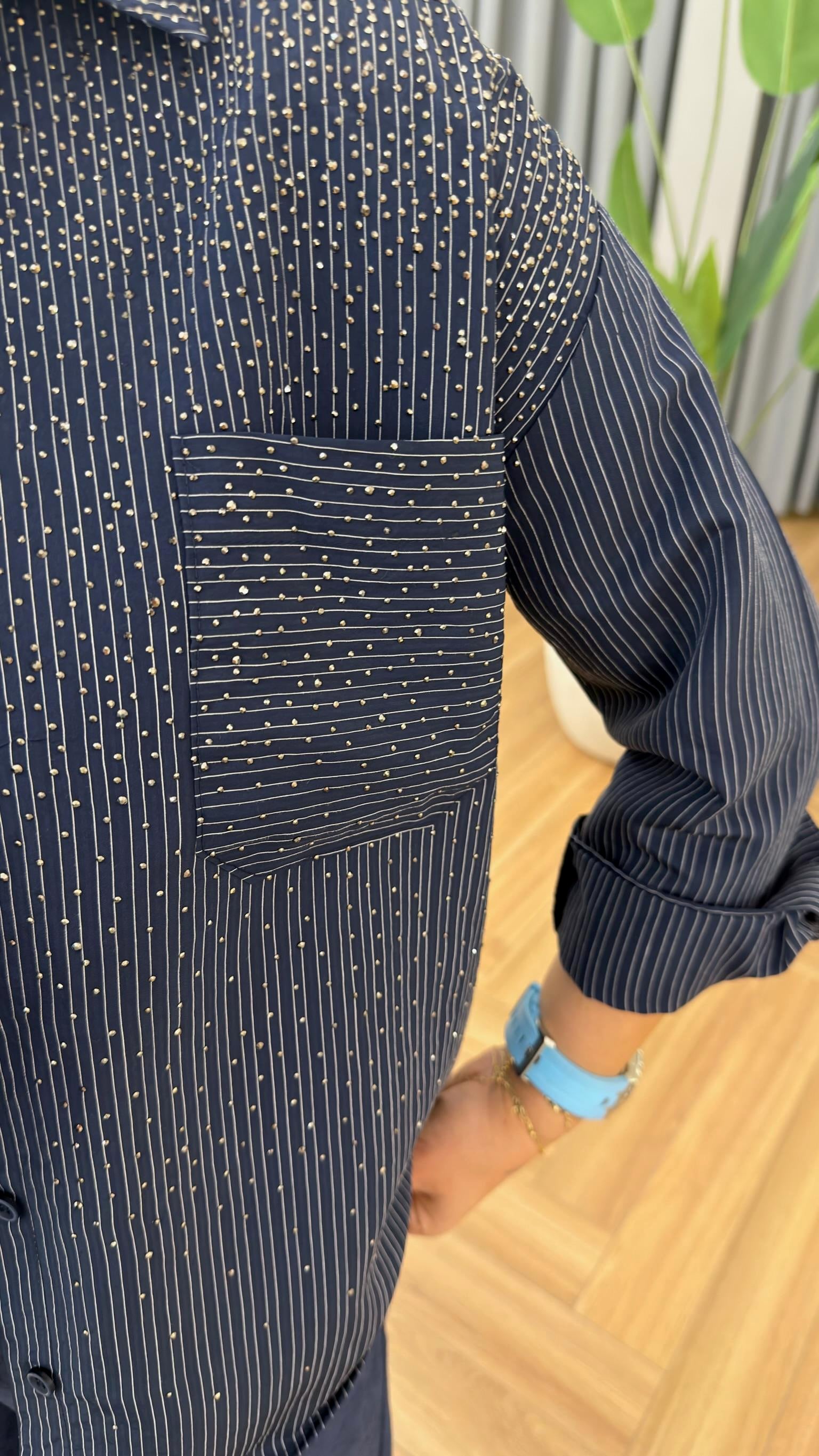 Lacivert Parisa Taş Detaylı Gömlek