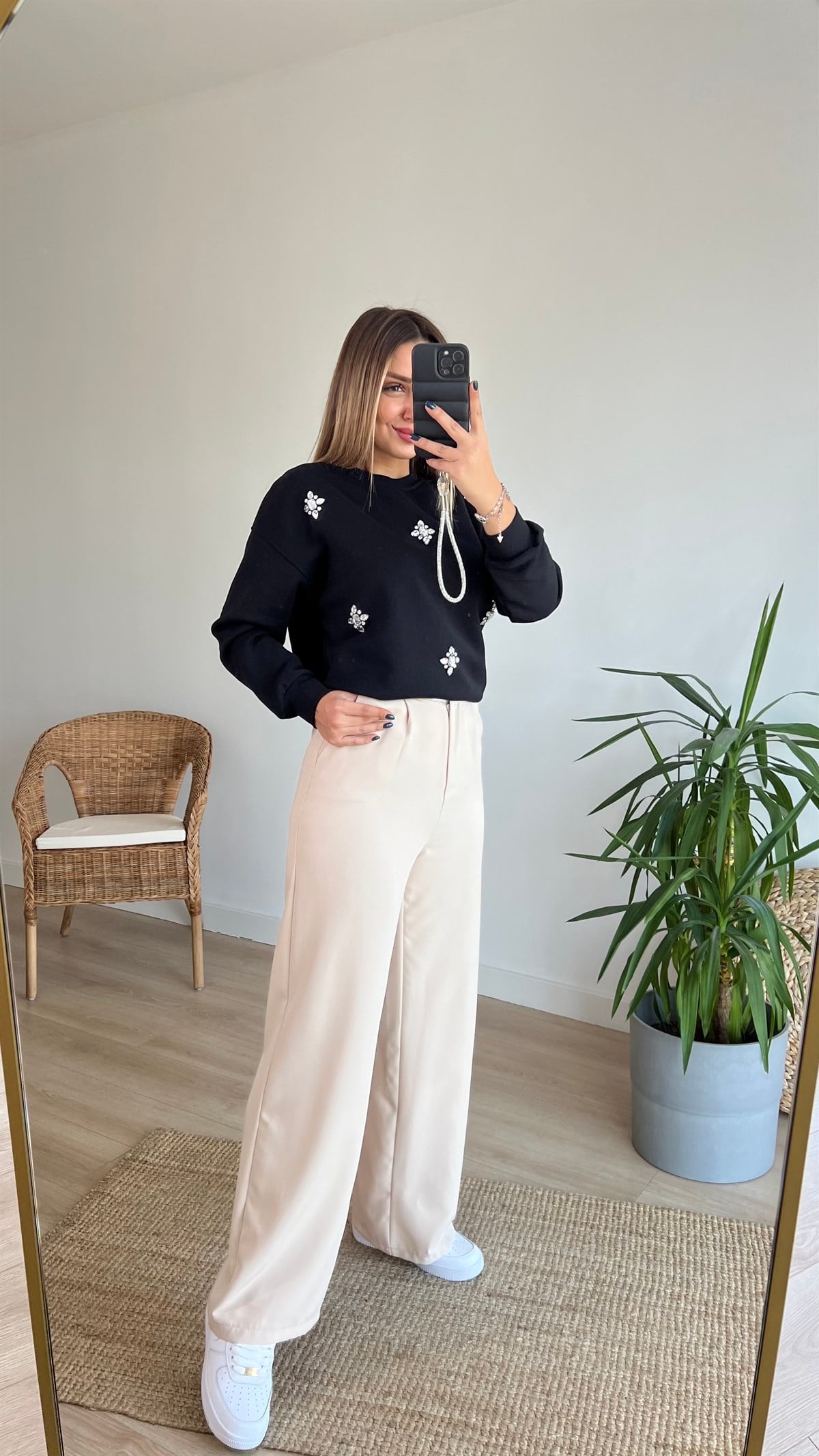 Şardonlu Siyah Taşlı Sweat
