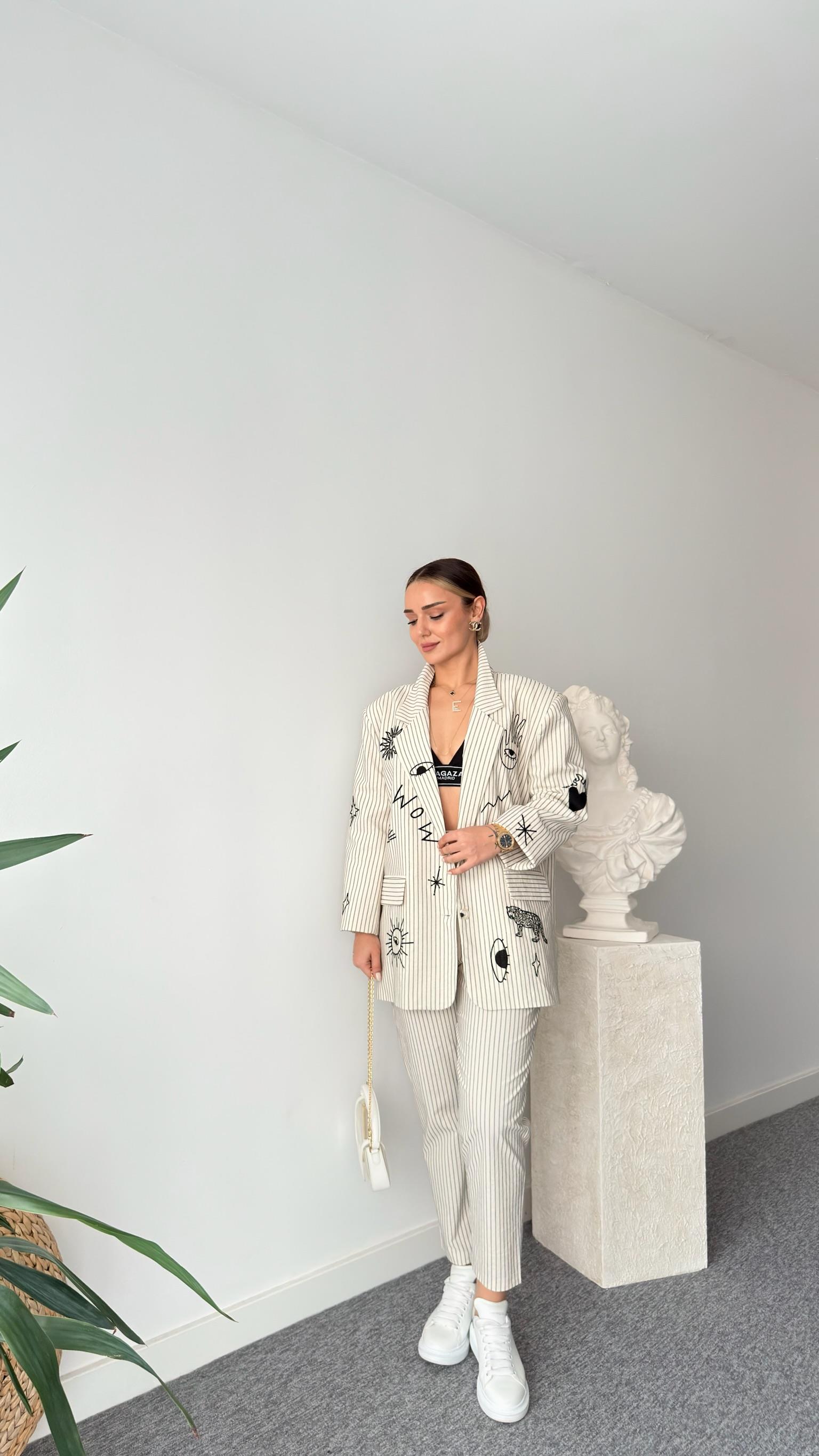 Jansen Nakış Detaylı Çizgili Blazer Ceket