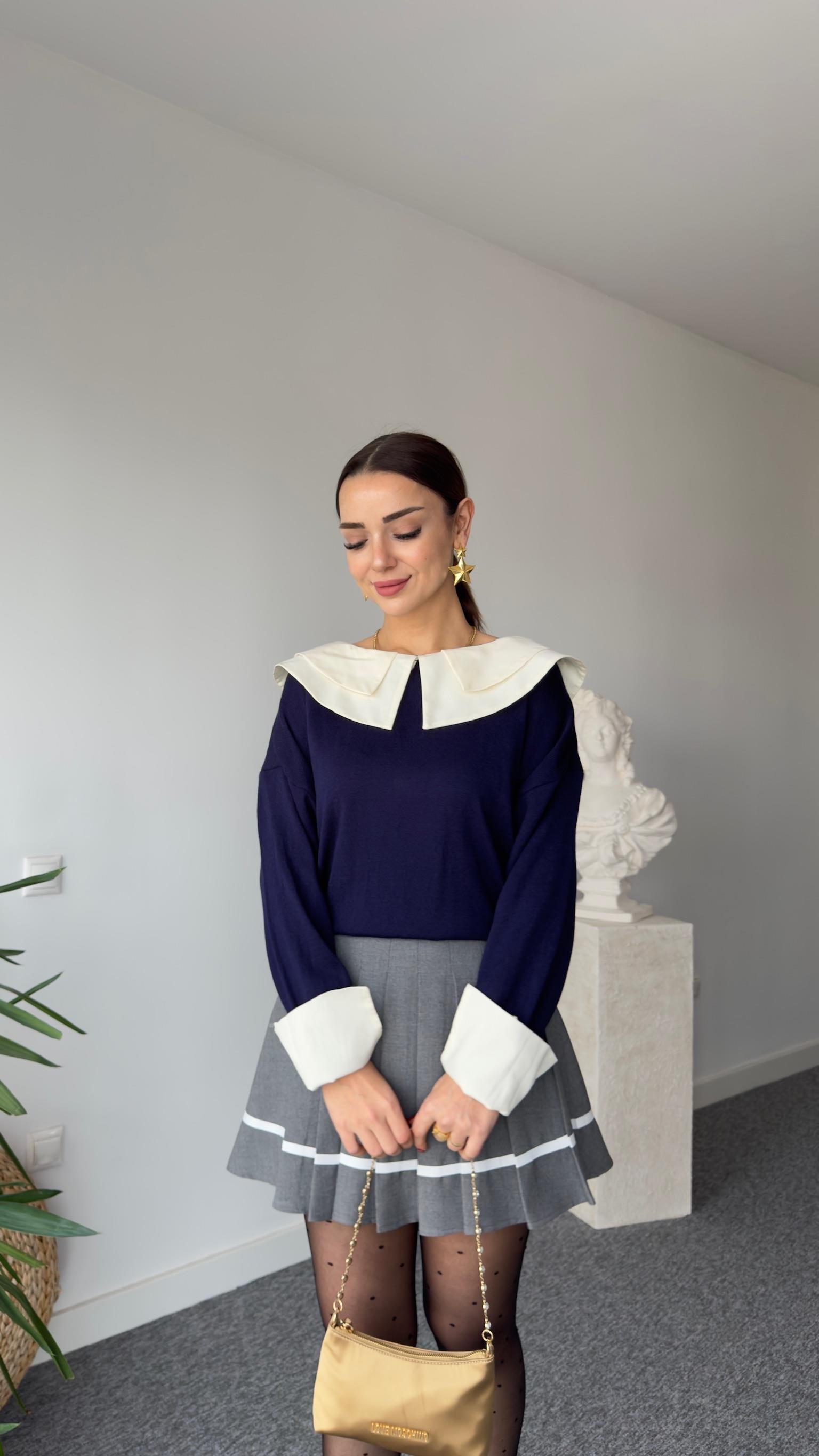 Orjinal Model Yaka Detaylı Lacivert Triko